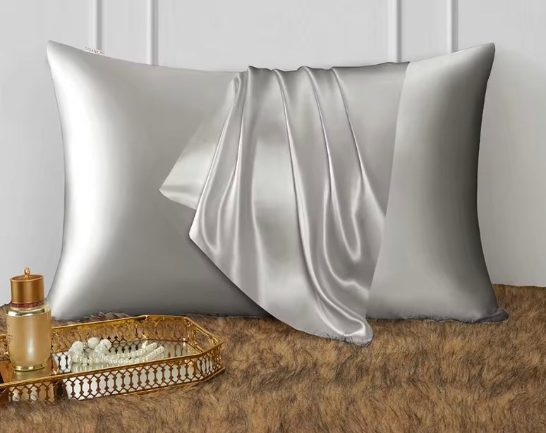 Ayla – Set aus 2 Satin-Kissenbezügen