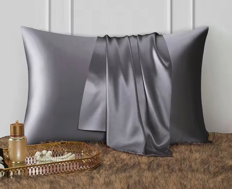 Ayla – Set aus 2 Satin-Kissenbezügen