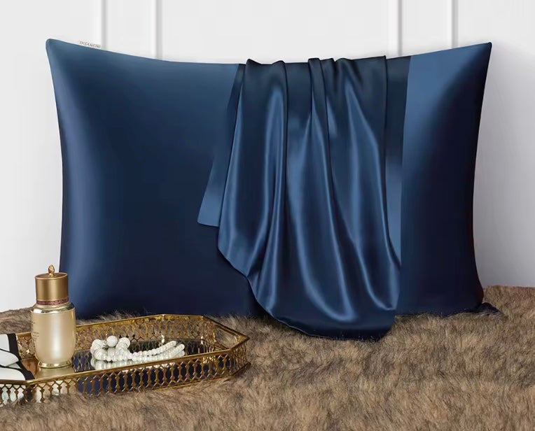 Ayla – Set aus 2 Satin-Kissenbezügen